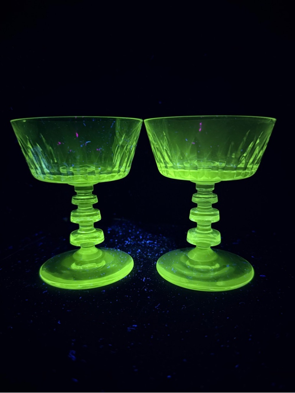 Tiffin Williamsburg UV Reactive 4.5” Stemmed Tall Sherbet Dishes